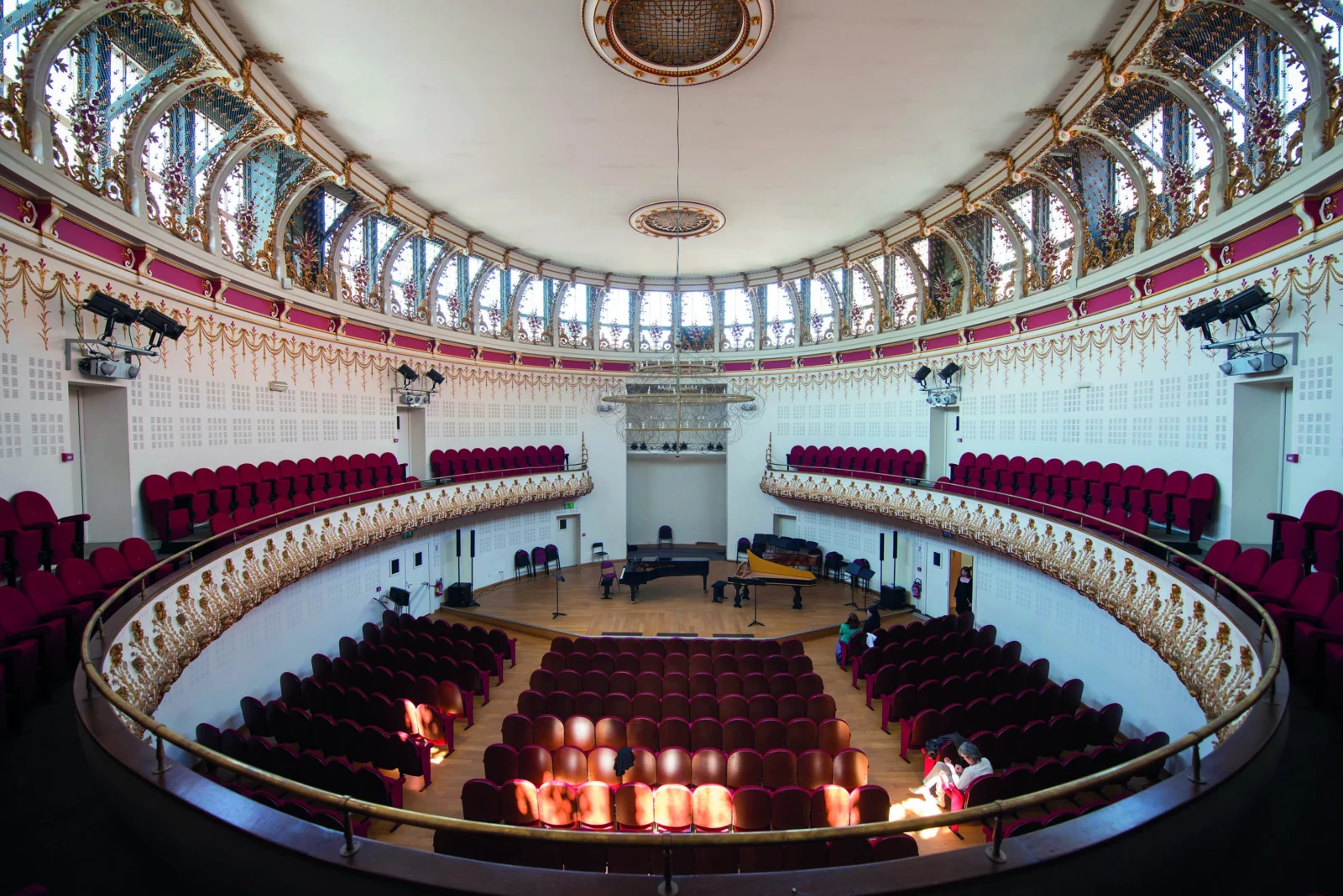 Le conservatoire de musique, Lille, qui illustre l'Atlas des équipements culturels de la métropole lilloise et du Bassin minier Nord-Pas de Calais.